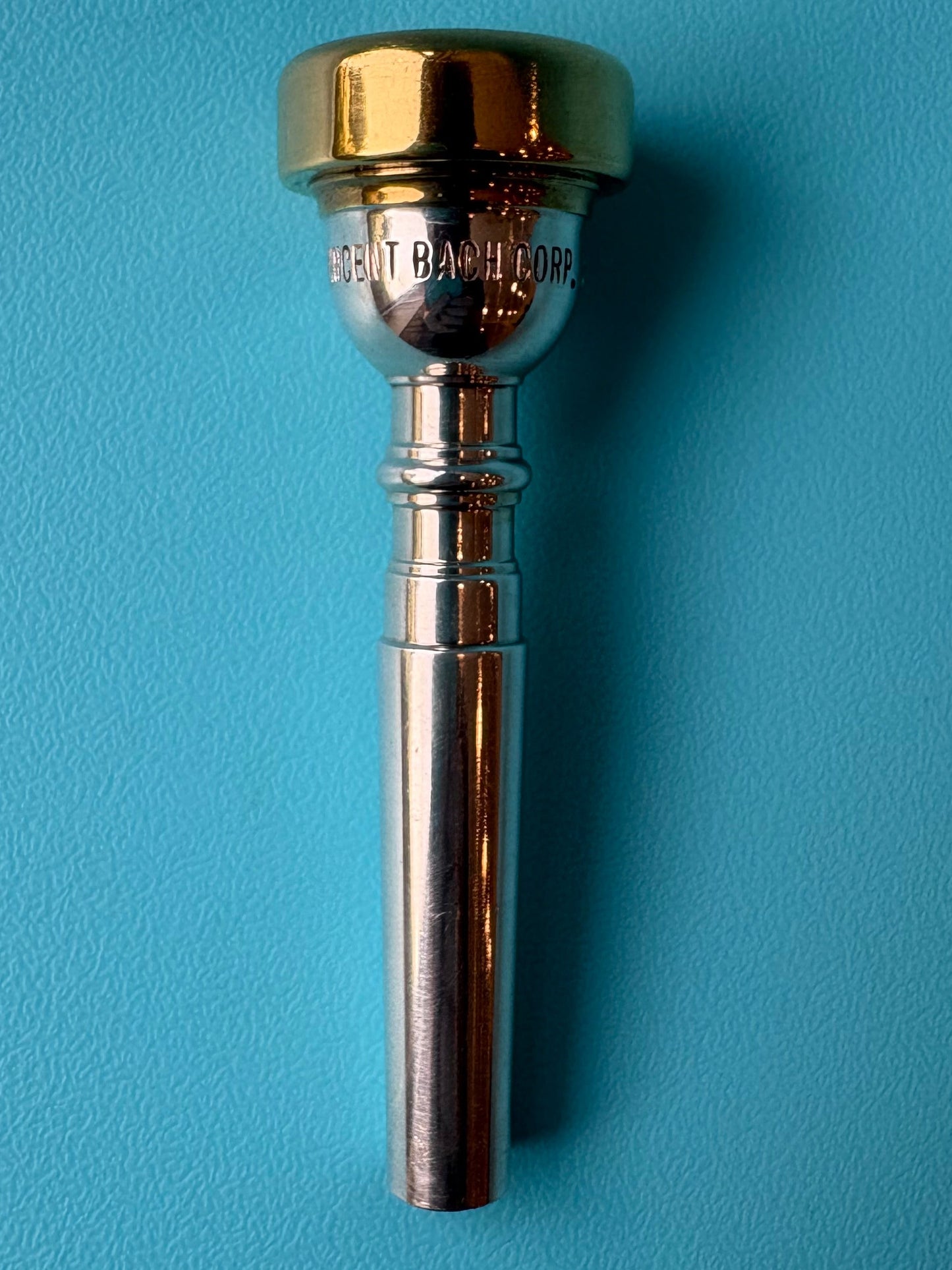 Vincent Bach Corp. 2 3/4C Trumpet Mouthpiece - Gold Cup & Rim, Open Throat